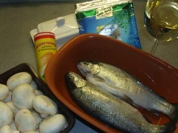 Rezept: Fischgerichte: Forelle überbacken im Römertopf Bild Nr. 3 Fischgerichte: Forelle überbacken im Römertopf - Rezept - Bild Nr. 3