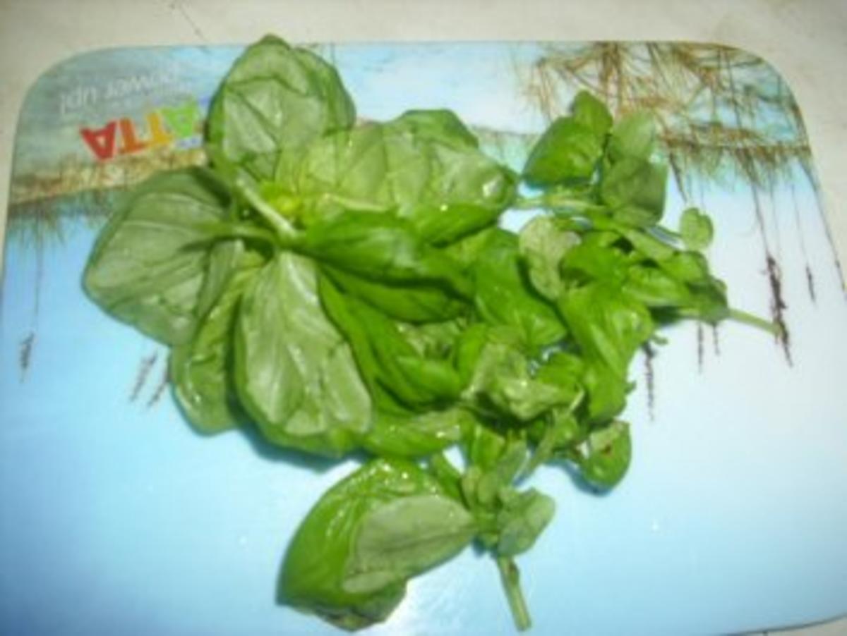 Basilikum-Tomaten-Salat - Rezept - Bild Nr. 2