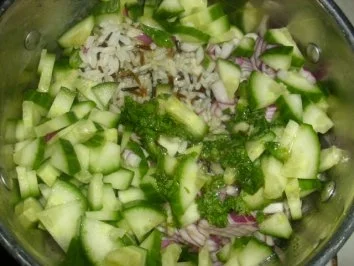 Basilikum-Tomaten-Salat - Rezept - Bild Nr. 7