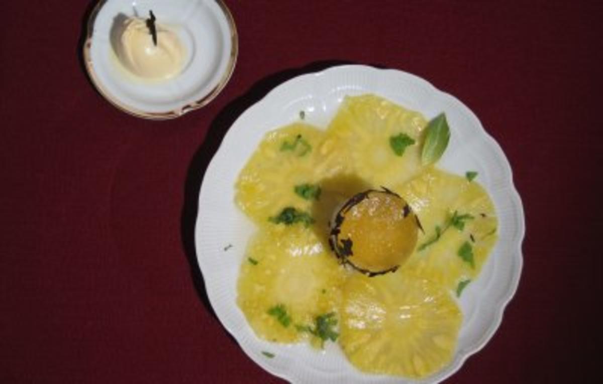 Exotische Charlotte mit weißer Schokolade auf Ananas-Carpaccio - Rezept ... Exotische Charlotte mit weißer Schokolade auf Ananas-Carpaccio - Rezept ...