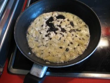 Rezept: Gedünstete Birnen auf Schokoladen - Cremepudding Bild Nr. 4 Gedünstete Birnen auf Schokoladen - Cremepudding - Rezept - Bild Nr. 4