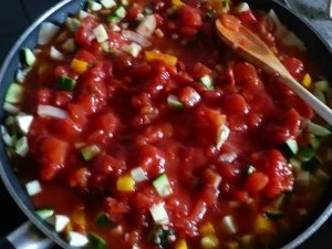 Canneloni mit Hackfleischfüllung und Gemüsesoße - Rezept - Bild Nr. 5
