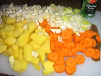 Rezept: Rosa`s Linseneintopf Bild Nr. 3 Rosa`s Linseneintopf - Rezept - Bild Nr. 3