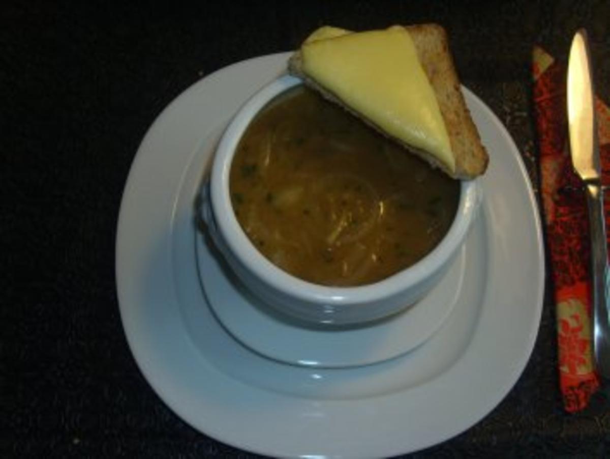 Suppen: Zwiebelsuppe - Rezept