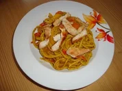 Rezept: Curry-Nudeln mit Putenfleisch Curry-Nudeln mit Putenfleisch - Rezept