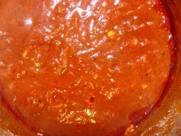 - Bratwurst mit pikant scharfer Sauce - - Rezept - Bild Nr. 3