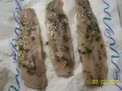 Rezept: Gefüllte Matjes-Röllchen Gefüllte Matjes-Röllchen - Rezept