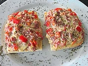 Pizzabrötchen Aufstrich - Rezept