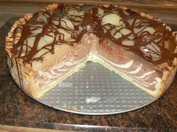 Zebrakäsekuchen flirtet mit karamellisierten Birnen - Rezept