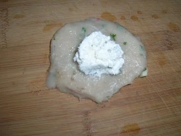 Bucatini mit  knusprig gebratenen Ricotta-Geflügel-Bällchen+Tomatensauce mit feinem Orangen Aroma - Rezept - Bild Nr. 7