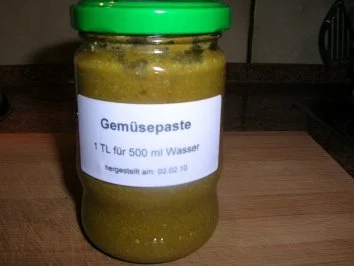 Gemüsepaste - selbstgemacht - als Grundlage für viele leckere Gerichte - Rezept
