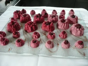 Dessert:Himbeer-Pannacotta mit Balsamico-Sirup - Rezept - Bild Nr. 3