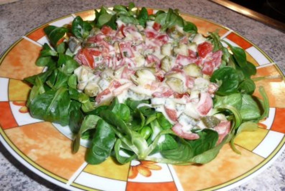 Bilder für Tomaten-Feldsalat mit Joghurt-Senfdressing - Rezept