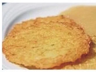 Reibekuchen mit Schwarzbrot und Apfelmus - Rezept