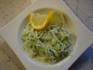 Gurkensalat, der nicht "Pfötchen" gibt!!! - Rezept