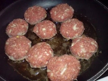 Senf-Frikadellen auf Gemüse - Rezept - Bild Nr. 4