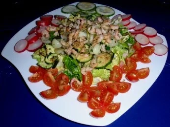 Bunter Salat mit Tiefsee-Garnelen - Rezept