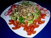 Bunter Salat mit Tiefsee-Garnelen - Rezept