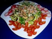 Rezept: Bunter Salat mit Tiefsee-Garnelen Bunter Salat mit Tiefsee-Garnelen - Rezept