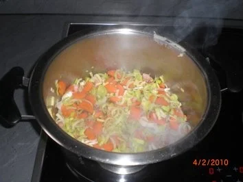 Rezept: Kartoffelsuppe Bild Nr. 4 Kartoffelsuppe - Rezept - Bild Nr. 4