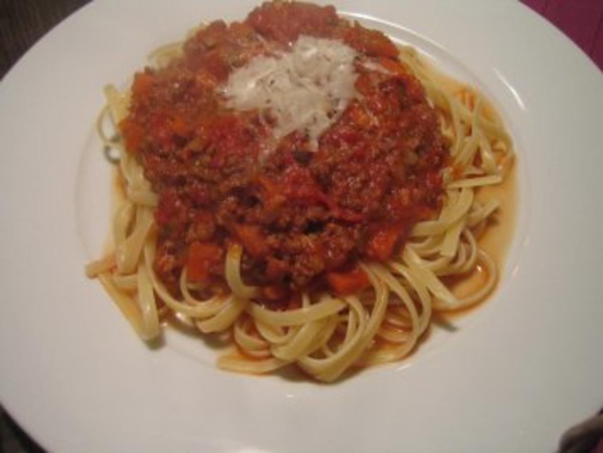 Spaghetti Bolognese - Rezept - Bild Nr. 3