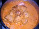 FLEISCH:  Albondigas in Tomaten-Paprika-Sauce - Rezept