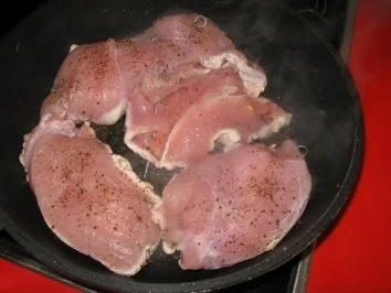 Rezept: Putenschnitzel, gefüllt in Zwiebel-Currysahne Bild Nr. 5 Putenschnitzel, gefüllt in Zwiebel-Currysahne - Rezept - Bild Nr. 5