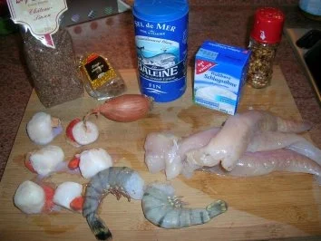 Rezept: Seeteufelfilet, Jakobsmuscheln und Hummerkrabben auf Chateau Linsen an Grapefriut-Sahne-Sauce Bild Nr. 4 Seeteufelfilet, Jakobsmuscheln und Hummerkrabben auf Chateau Linsen an Grapefriut-Sahne-Sauce - Rezept - Bild Nr. 4