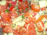 Avocadosalat mit Erdnussmus - Rezept