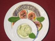 Pistazieneis auf Feigen mit grünem Pfeffer - Rezept