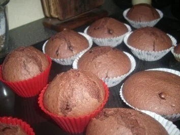 Rezept: HOT-CHOCOLATE-MUFFINS....Eigenkreation Bild Nr. 4 HOT-CHOCOLATE-MUFFINS....Eigenkreation - Rezept - Bild Nr. 4