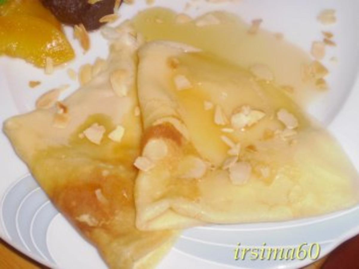 Crepe hauchdünn mit Amarettosirup - Rezept