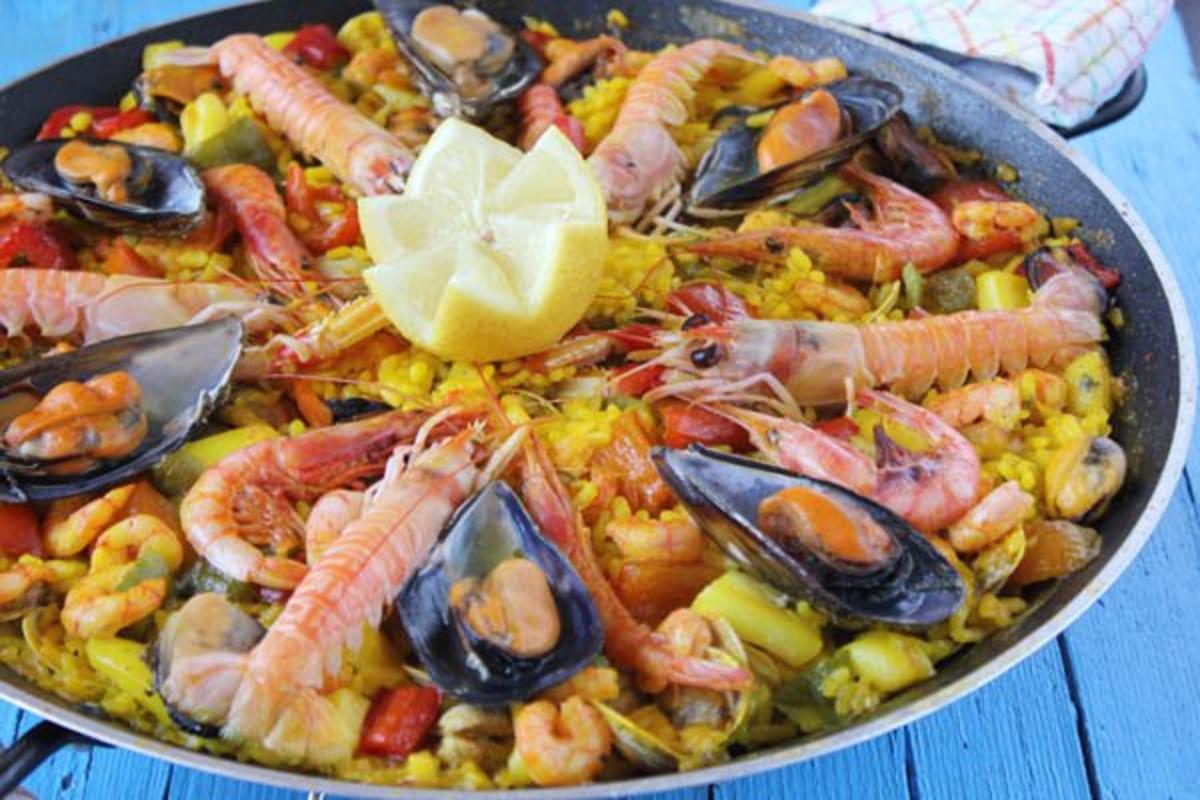 Paella de mariscos/ Paella Matrosenart - Rezept
