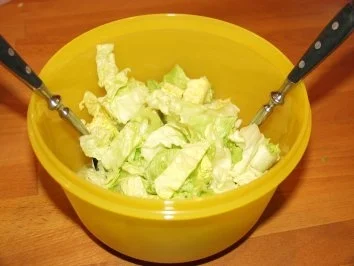 Rezept: Eisbergsalat in Joghurt Bild Nr. 2 Eisbergsalat in Joghurt - Rezept - Bild Nr. 2