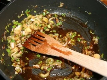 Rezept: Nudeln: chinesische Knoblauch-Nudeln Bild Nr. 4 Nudeln: chinesische Knoblauch-Nudeln - Rezept - Bild Nr. 4