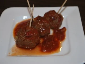 Spanische Fleischbällchen "Albondigas"  in Tomatensauce - Rezept