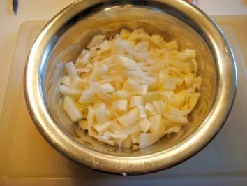 Rezept: Zwiebelkuchen Bild Nr. 3 Zwiebelkuchen - Rezept - Bild Nr. 3