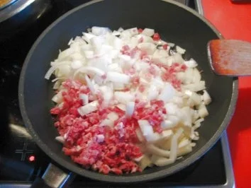 Rezept: Zwiebelkuchen Bild Nr. 4 Zwiebelkuchen - Rezept - Bild Nr. 4