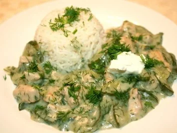 Rezept: Hähnchen und Gurke in Dill-Rahm Hähnchen und Gurke in Dill-Rahm - Rezept