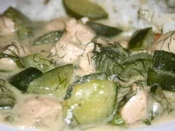 Rezept: Hähnchen und Gurke in Dill-Rahm Bild Nr. 2 Hähnchen und Gurke in Dill-Rahm - Rezept - Bild Nr. 2