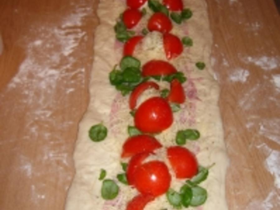 Gefülltes Brot - Rezept mit Bild - kochbar.de