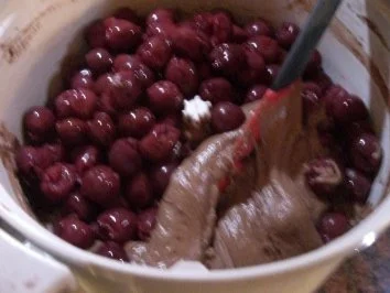 Rezept: Rührteig: SCHOKO ~ KIRSCHKUCHEN Bild Nr. 5 Rührteig: SCHOKO ~ KIRSCHKUCHEN - Rezept - Bild Nr. 5