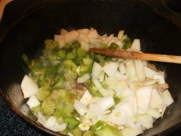 Rezept: Shrimp Creole - Kommt von Louisiana den schwarzen Sklaven - Ich koche das erst seit 3 Jahren und liebe dieses Essen Bild Nr. 5 Shrimp Creole - Kommt von Louisiana den schwarzen Sklaven - Ich koche das erst seit 3 Jahren und liebe dieses Essen - Rezept - Bild Nr. 5