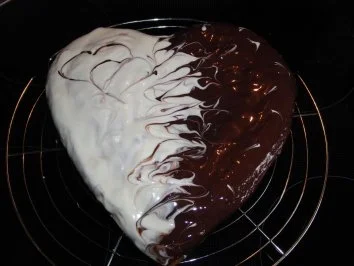 "Herziger Valentinskuchen" - Rezept