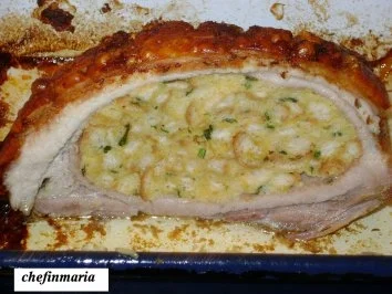 Rezept: Schweinebauch mit Semmelfüllung Bild Nr. 3 Schweinebauch mit Semmelfüllung - Rezept - Bild Nr. 3