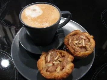 Apfeltörtchen mit saurer Sahne - Rezept