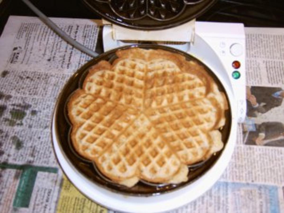 Feine Nusswaffeln - Rezept - Bild Nr. 5