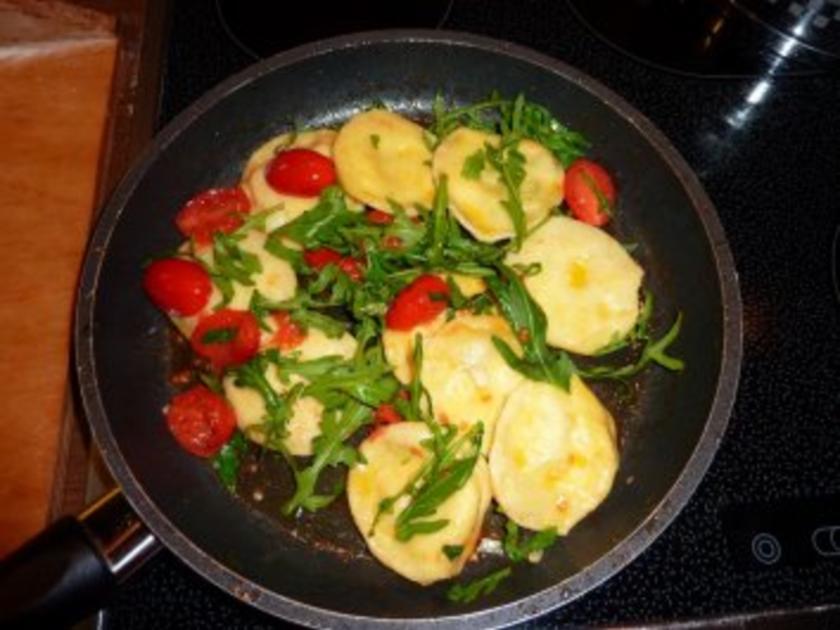 Ravioli mit Ricottafüllung - Rezept mit Bild - kochbar.de