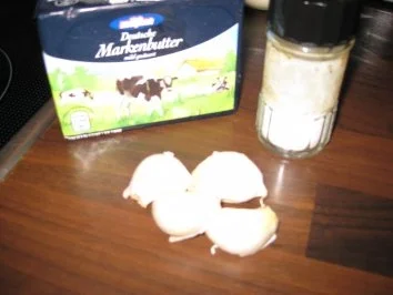 Rezept: Knoblauch-Butter Bild Nr. 2 Knoblauch-Butter - Rezept - Bild Nr. 2