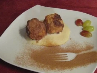 Rezept: Kartäuserklöße auf einer Weinschaumsoße Kartäuserklöße auf einer Weinschaumsoße - Rezept